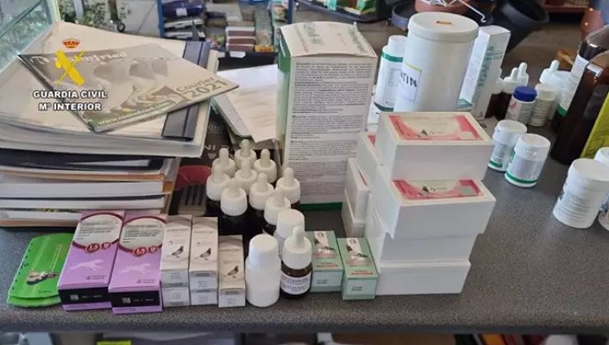 La Guardia Civil investiga a tres personas por venta ilegal de medicamentos veterinarios. (Foto: Guardia Civil - EP)