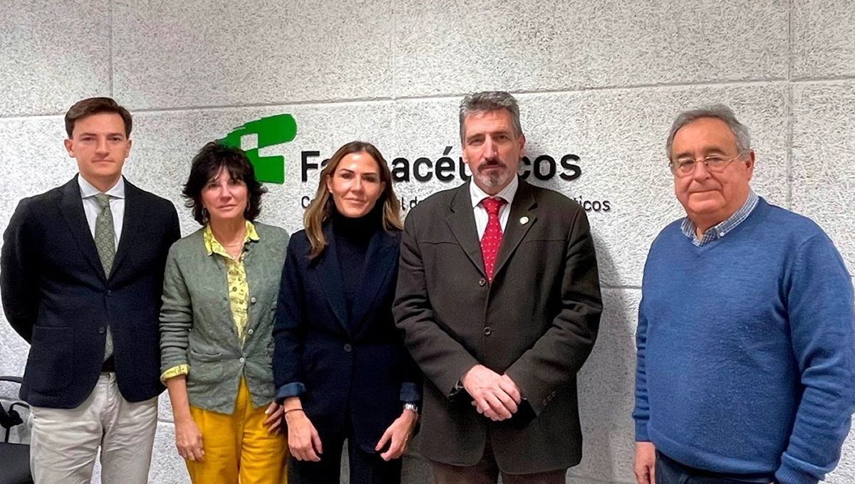 Reunión del Consejo de Colegios de Farmacéuticos y el Consejo de Colegios de Veterinarios de Castilla La Mancha. (Foto: Organización Colegial Veterinaria)