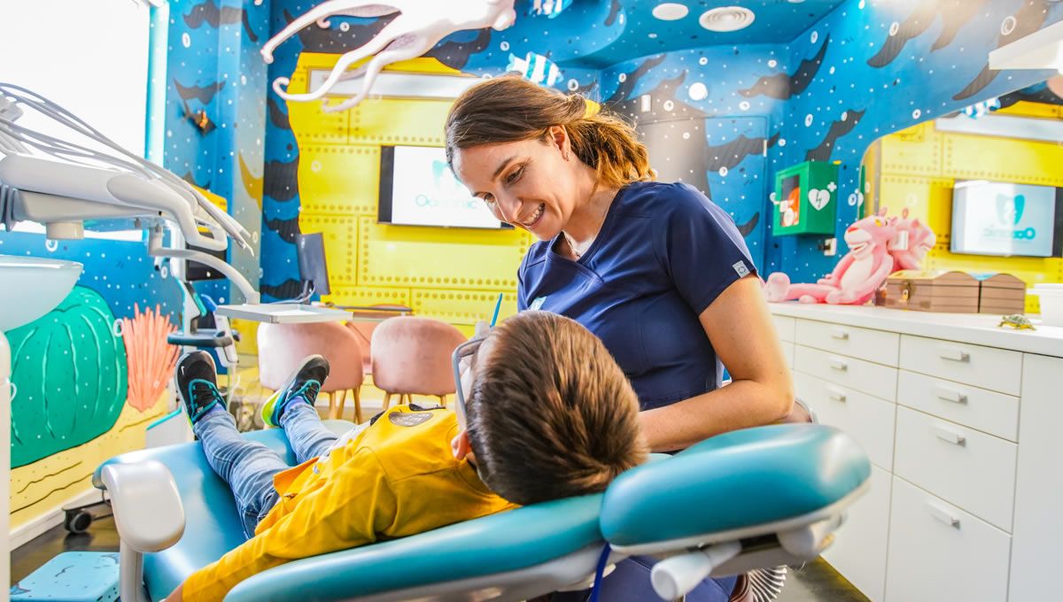 Maria Noguerado, odontopediatra en clinica Oceanic, explica la importancia de la salud oral infantil (Fuente: Oceanic Ortodoncia y Odontología Infantil)
