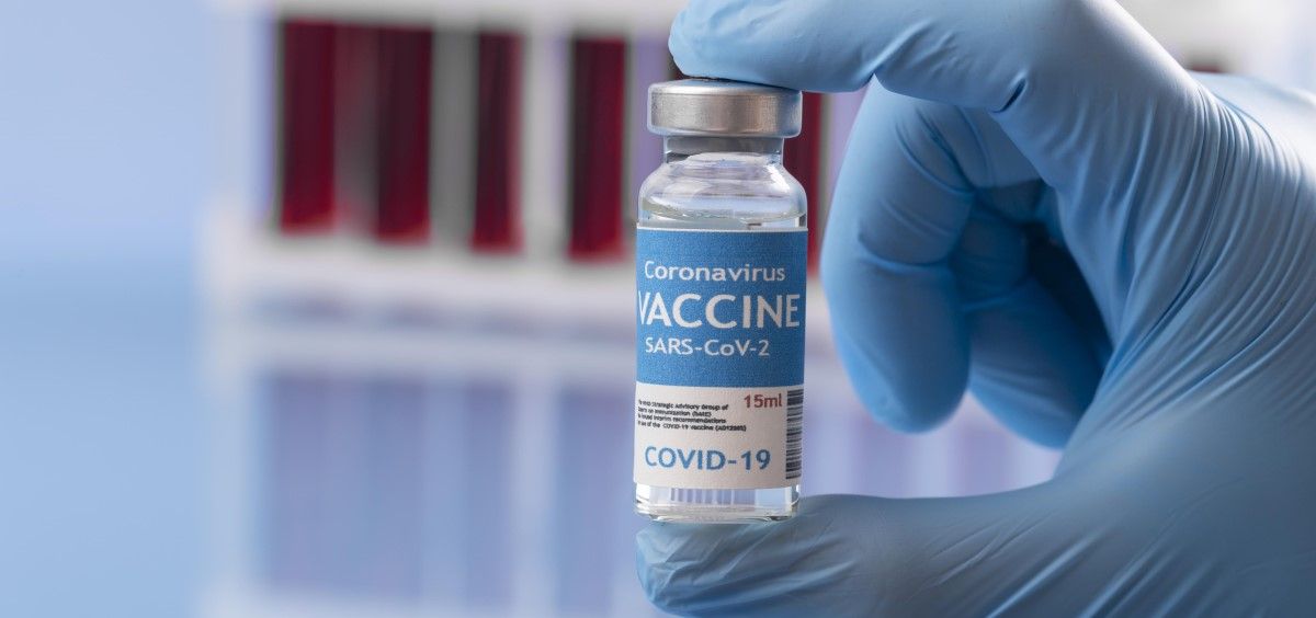 Vial de la vacuna contra la Covid 19. (Foto. Freepik)