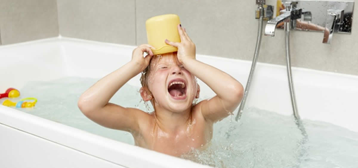 Rutina de higiene con la mejor cosmética infantil (Foto. Freepik)