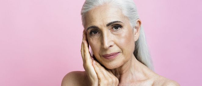 A medida que sumamos años, nuestra piel empieza a experimentar una serie de cambios y aparece el temido envejecimiento (Foto. Freepik)