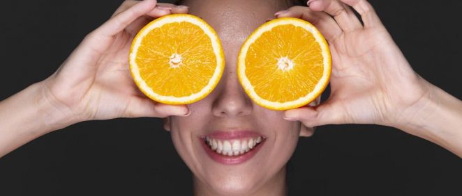 La vitamina C tiene multitud de beneficios para la piel (Foto. Freepik)