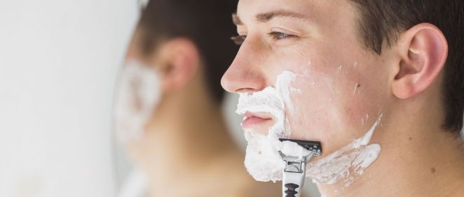 Son muchos los errores que cometes durante el afeitado (Foto. Freepik)