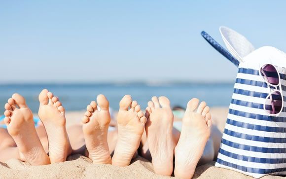 Hongos, callosidades y uñas encarnadas, los problemas de pies más comunes en verano