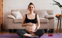 Beneficios de practicar meditación prenatal durante el embarazo(Foto.Freepik)