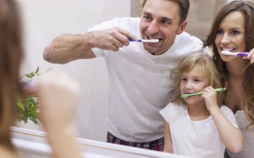Lavado dental: ¿cada cuanto tiempo hay que hacerlo?¿Cuándo deben comenzar a cepillarse los niños?