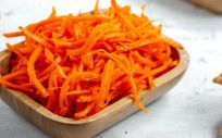 ¿Por qué la ensalada de zanahorias crudas se ha hecho viral en TikTok? (Foto. Freepik)