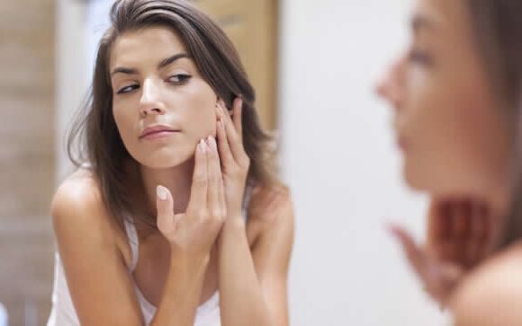 Quemaduras, manchas, arrugas… ¿Cómo prevenir las afecciones veraniegas?