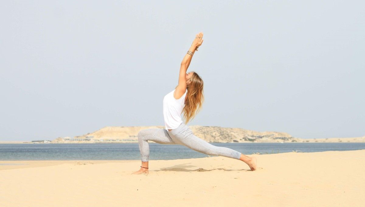Lucía Liencres practicando yoga (Foto. The Class Yoga)
