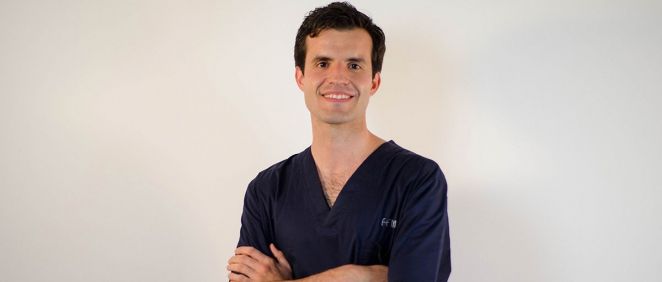 El Dr. Jesús Olivas Menayo, cirujano plástico de Clínica FEMM (Foto cedida a ConSalud)