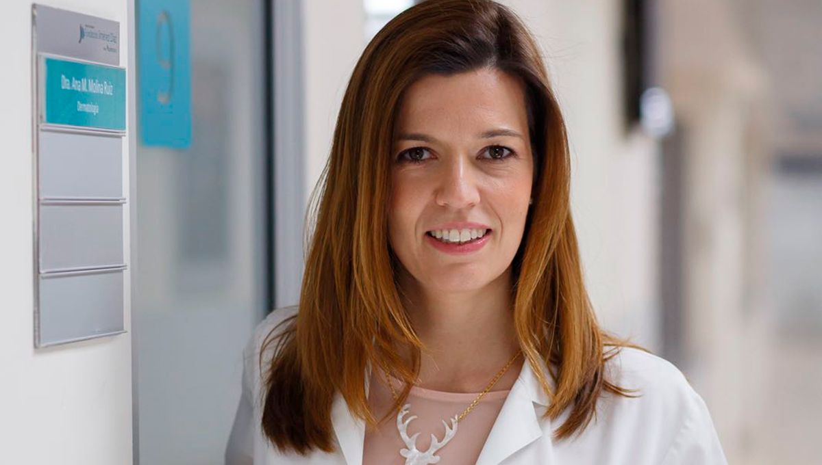 la Dra. Ana Molina (@dr.anamolina), dermatóloga, Directora de Comunicación de la Academia Española de Dermatología y Venereología (AEDV) (Foto cedida a ConSalud)