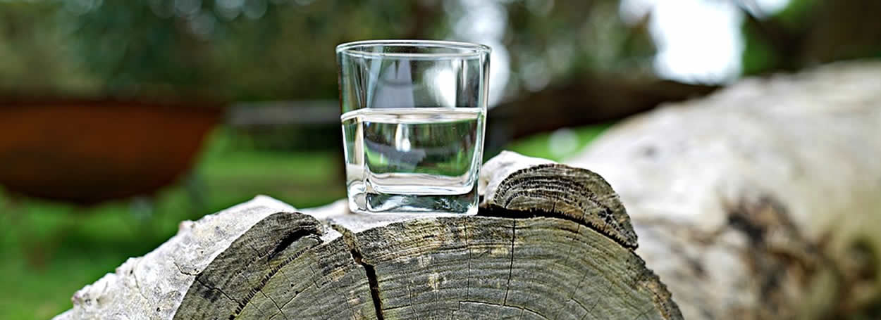 Vaso de agua (Foto: Freepik)