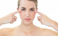  El serum potencia la luminosidad, mitiga las señales de estrés en la piel, trata el envejecimiento prematuro o combate el acné.