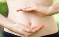  La lipoabdominoplastia está indicada tanto en mujeres como en hombres