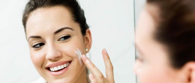 La crema hidratante es esencial para proteger tu piel en los meses de invierno