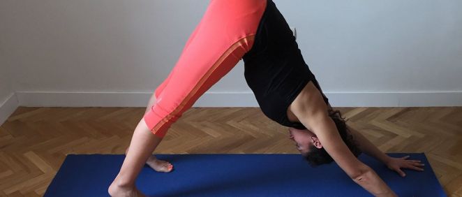 El yoga basado en la metodología Iyengar es exigente y requiere de gran atención a detalles anatómicos