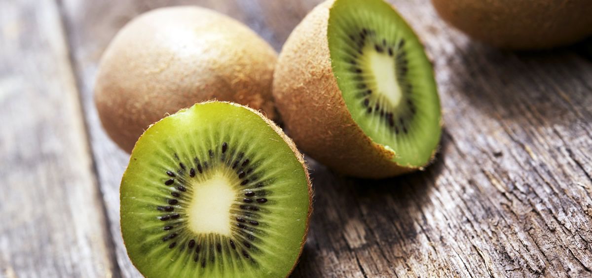 El kiwi tiene múltiples beneficios para la salud