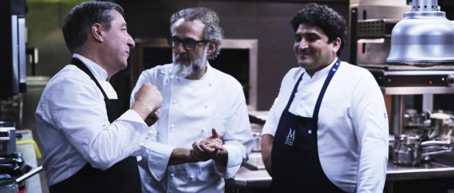 Los chefs Joan Roca, Massimo Bottura y Mauro Colagreco. (Foto. Tw @htrueta)