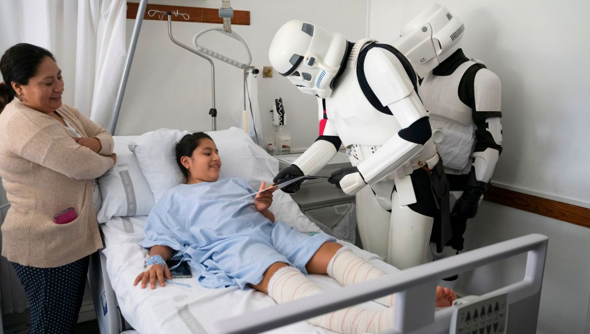 Los pacientes de oncología pediátrica del Hospital Universitario de Navarra reciben la visita de varios personajes de Star Wars (Fuente: Gobierno de Navarra)