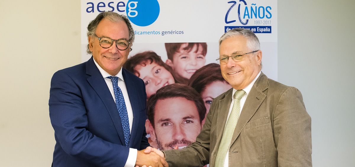 De izq. a dcha.: Ángel Luis Rodríguez de la Cuerda, secretario general de AESEG; junto a Fernando Carballo, presidente de FACME. (Foto. ECSalud)