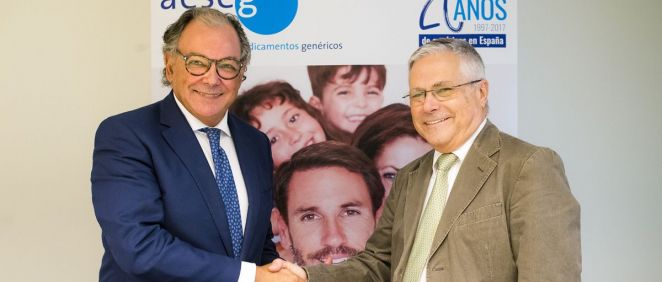 De izq. a dcha.: Ángel Luis Rodríguez de la Cuerda, secretario general de AESEG; junto a Fernando Carballo, presidente de FACME. (Foto. ECSalud)