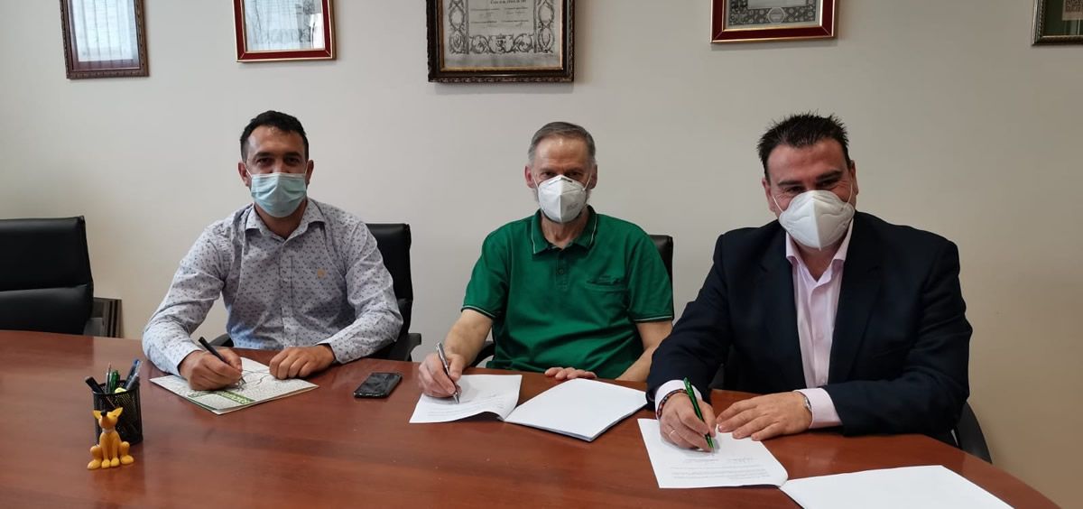Acuerdo entre PSN y el Colegio de Veterinarios de León