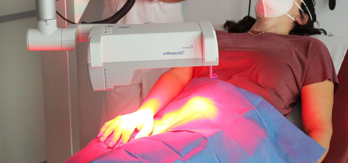 Ribera Salud incorpora la terapia fotodinámica en el Hospital Universitario del Vinalopó