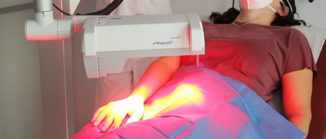 Ribera Salud incorpora la terapia fotodinámica en el Hospital Universitario del Vinalopó
