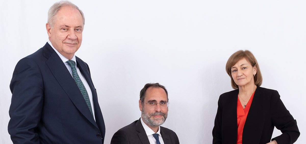 Santiago de Torres, Presidente de Atrys Health, José María Huch, CFO de Atrys Health e Isabel Lozano, CEO de Atrys Health.