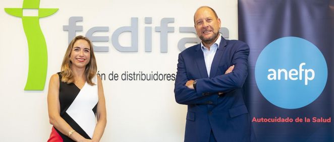 Matilde Sánchez Reyes, presidenta de FEDIFAR, y Alberto Bueno, presidente de ANEFP. 