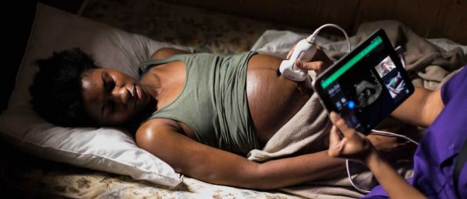 Philips recibe una subvención para mejorar la calidad y accesibilidad de la atención materna