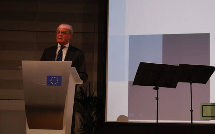 Carlos González Bosch, premiado en el Parlamento Europeo