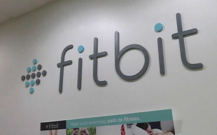 Fitbit reorganiza su negocio para perseguir la rentabilidad