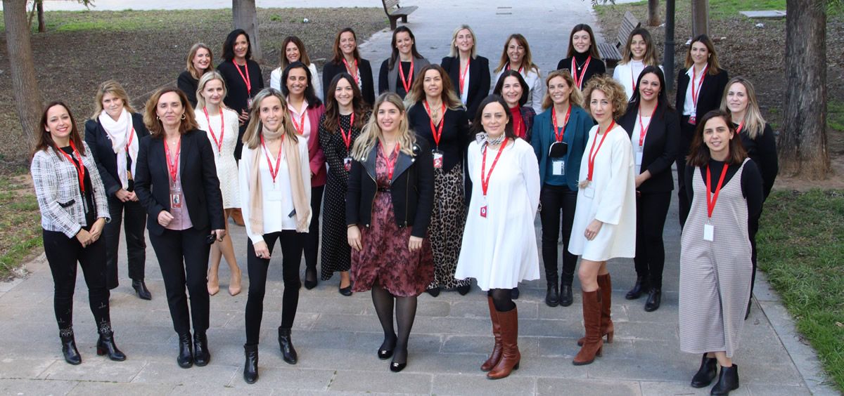 Mujeres del grupo sanitario Ribera. (Foto. Ribera)