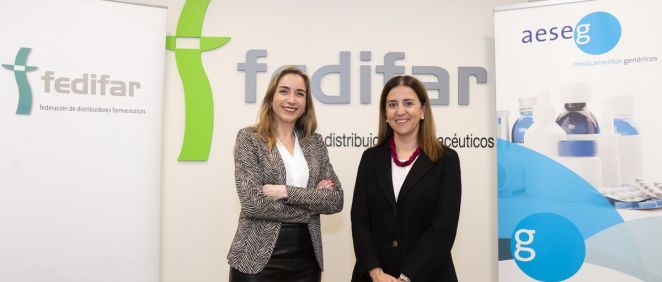 De izq. a dcha., Matilde Sánchez, presidenta de FEDIFAR; y Mar Fábregas, presidenta de AESEG