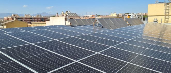 Placas fotovoltaicas del Ribera hospital de Molina (Foto. Ribera)