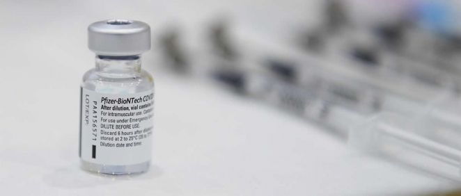 Un frasco con la segunda dosis de la vacuna de Pfizer BioNTech contra la Covid 19 (Foto: Europa Press)