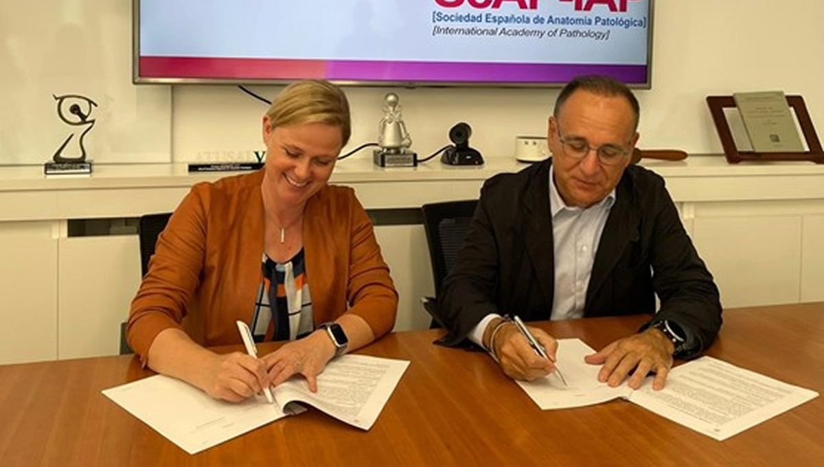 Sofie Demets, directora ejecutiva de Oncología de MSD en España, y el presidente de SEAP IAP, el Dr. Santiago Ramón y Cajal (Foto. MSD)