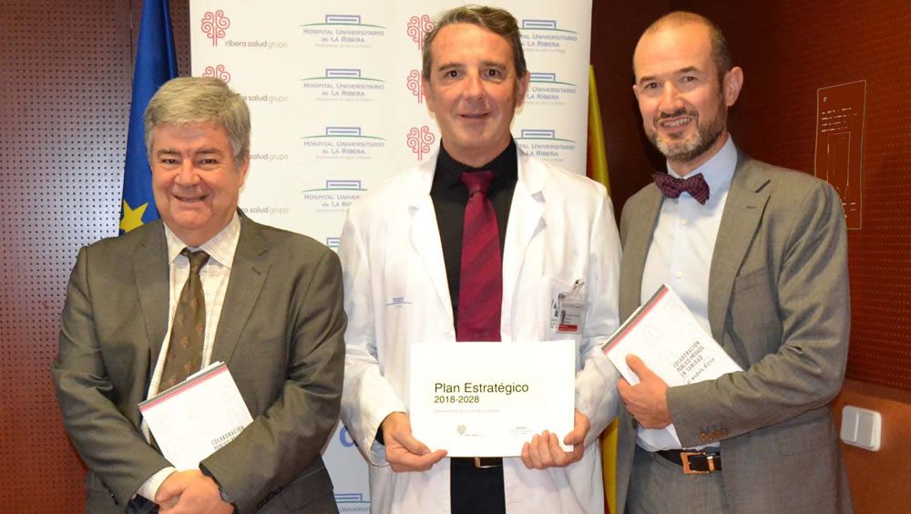 Guillem López Casasnovas; el doctor Javier Palau; y Sergio García