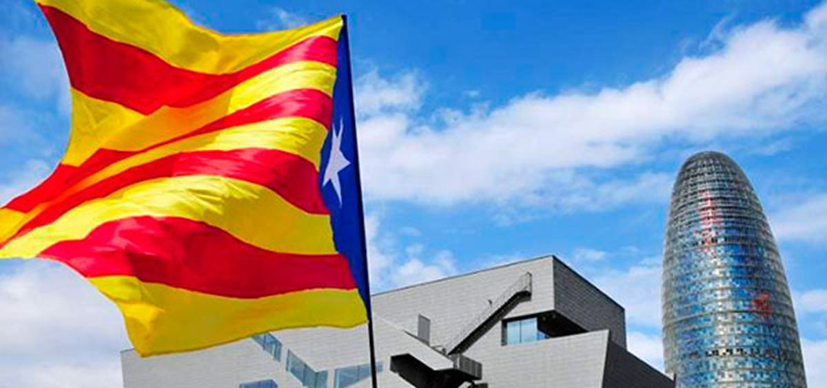 Continúa la estampida de empresas en Cataluña