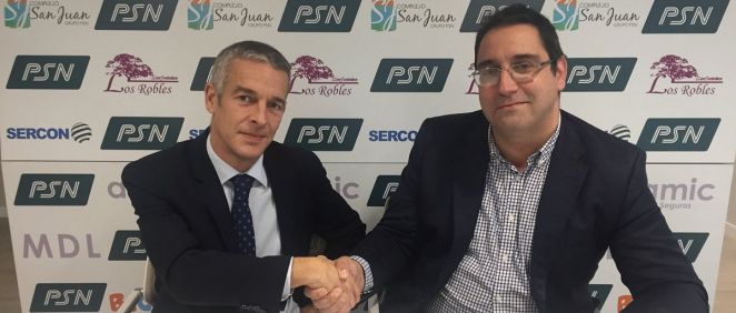 Miguel Carrero Sánchez, coordinador del equipo de Gestión de Inversiones de PSN, y David Carro, director de la Escuela de Negocios