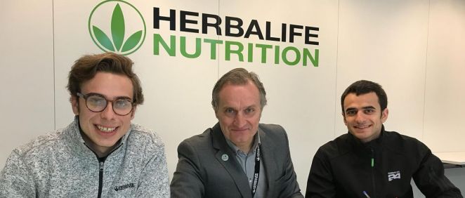Herbalife Nutrition patrocina un equipo de pilotos en la carrera solidaria Uniraid 2019