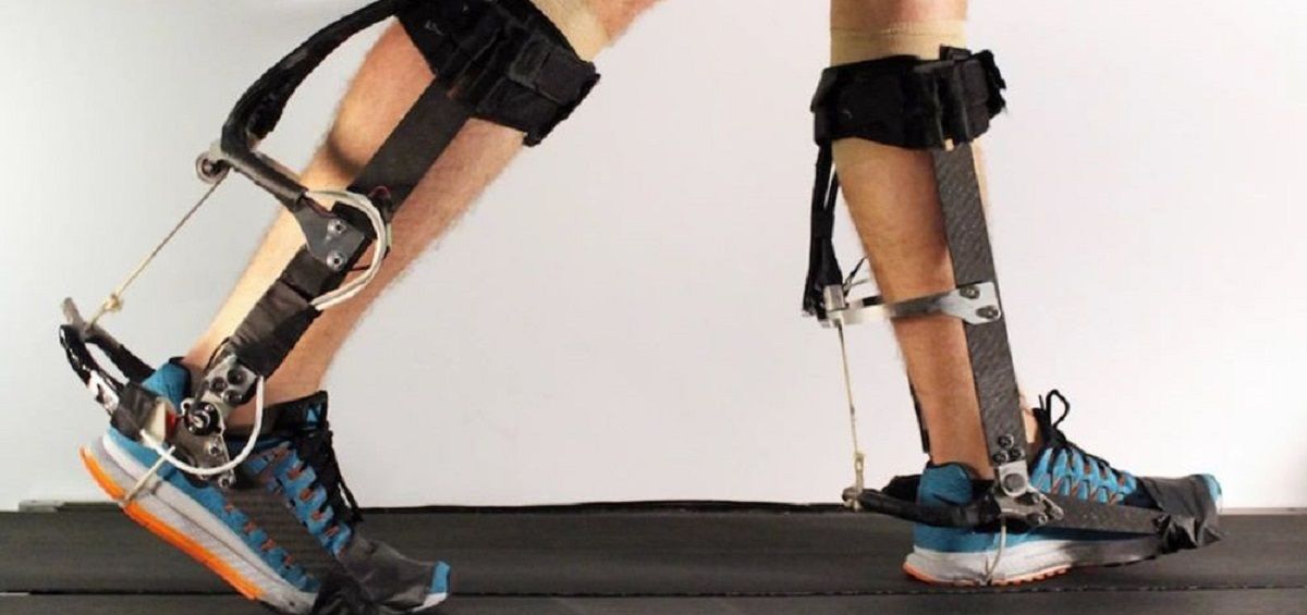 Exoesqueleto de tobillo diseñado por los investigadores de la Universidad de Carnegie Mellon (Pensilvania)