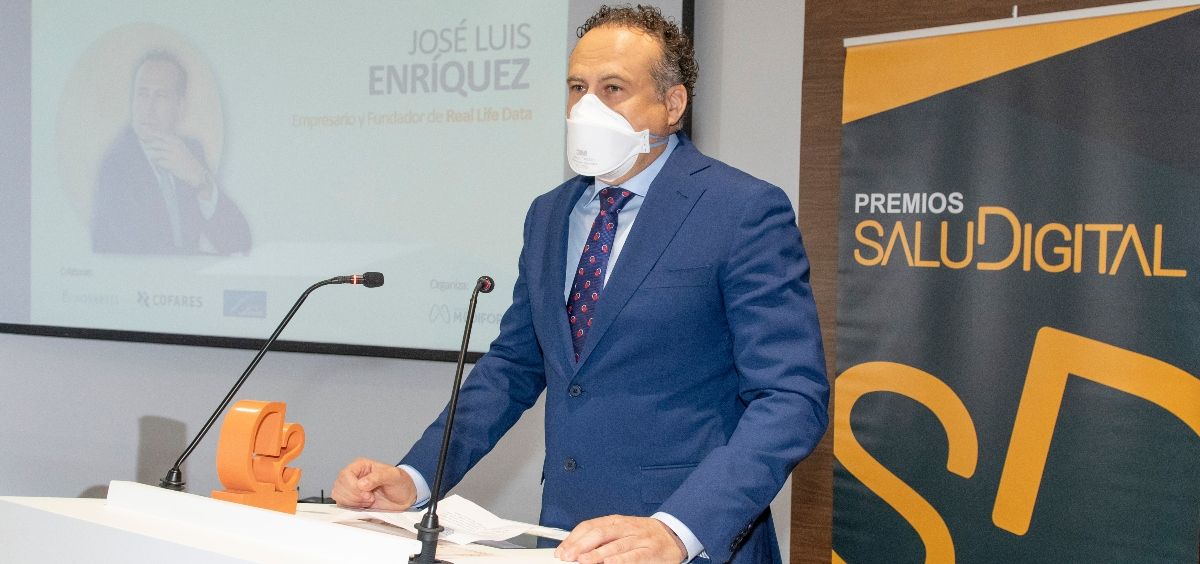 José Luis Enríquez, reconocido como 'Personalidad Digital del Año' en los V Premios SaluDigital. (Foto. Óscar Frutos)