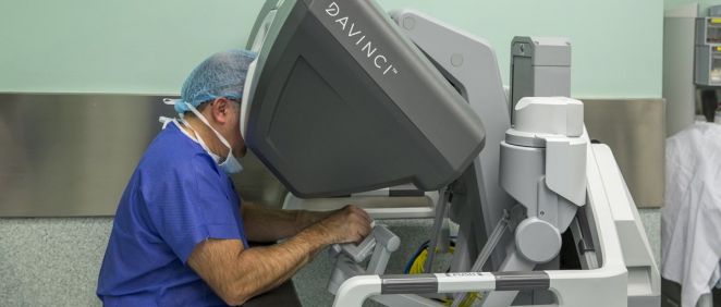 Robots cirujanos: el presente y futuro de la cirugía que asegura una recuperación más rápida
