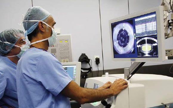 El Hospital La Fe incorpora un láser especial para la cirugía de catarata