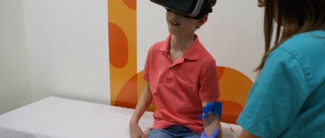 El Hospital Quirónsalud Valencia incorporó unas gafas de Realidad Virtual para la atención de los niños en su servicio de urgencias pediátricas