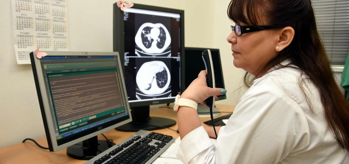 La utilización de este sistema de reconocimiento de voz permite a los facultativos de los servicios de Radiodiagnóstico realizar con mayor rapidez los informes