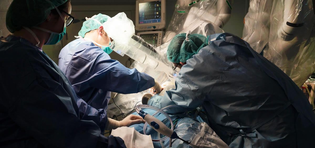 Operación de cirugía torácica robótica en el Hospital Bellvitge
